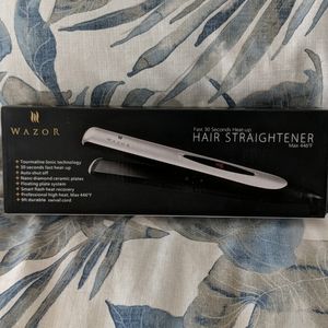 WAZOR hair straightener